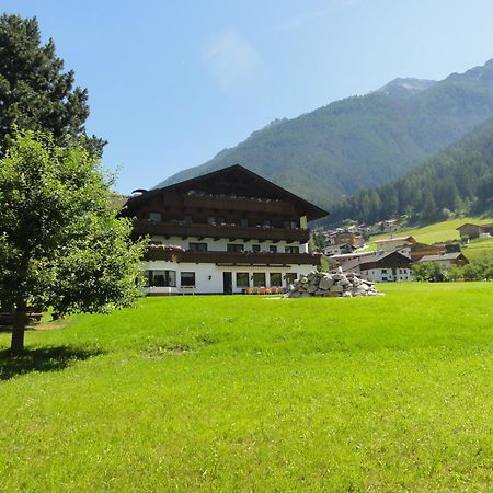 Hotel Steuxner Neustift im Stubaital Exterior foto