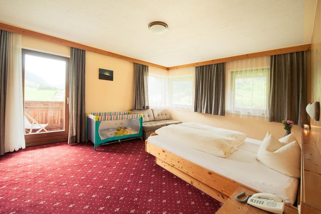 Hotel Steuxner Neustift im Stubaital Habitación foto